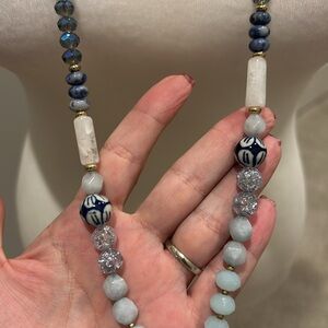 Loft necklace blue, white and gold.